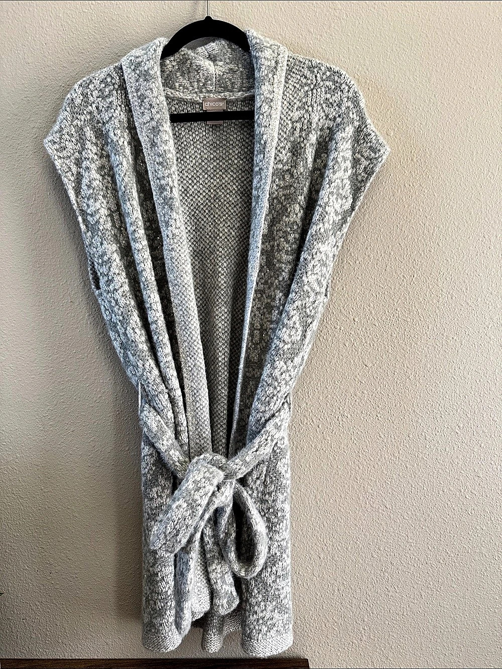 Chico’s Tie Front Floral Cardigan Gray White Size 2